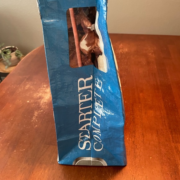 Durable plastic feed sack tote bag. - Picture 5 of 5